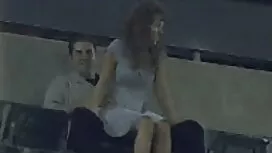 Djevojka oduševljena ...