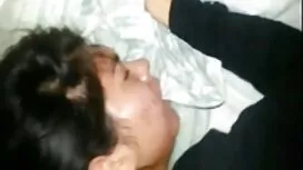 Djevojka vrlo porno  ...