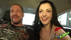 Beba u crvenim čarap ...