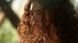 Bijeli muškarac jebe ...