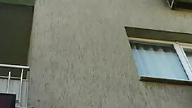 Mlada maserka sisa f ...
