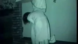 Mlada žena iz Azije  ...