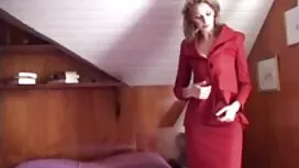 Žena srednjih porno  ...