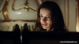 Čovjek skine kuju s  ...